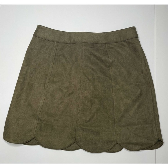 NWT VERY J Suede Scalloped Buttoned Mini Skirt L - Picture 4 of 7